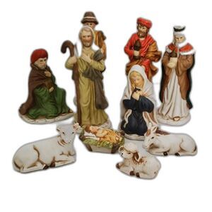 10 Piece Porcelain Navity Set ~Vintage~ Holiday Time